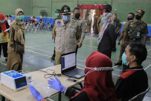 Wakil Wali Kota Tangerang Pantau Tes Genose Tiga Positif