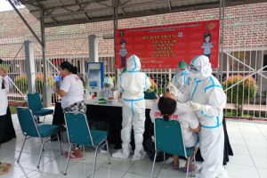 Warga Binaan Lapas IIA Tangerang Tes Antigen