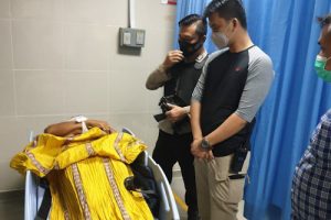 Bahayakan Petugas dan Warga dengan Golok, Pria Gangguan Jiwa Dilumpuhkan