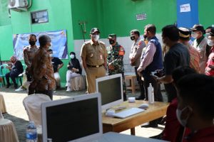 Bupati Tangerang Tinjau Vaksinasi di ICE dan STTM