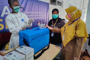 Disnaker Kabupaten Tangerang Tinjau Vaksinasi di Wilayah Industri