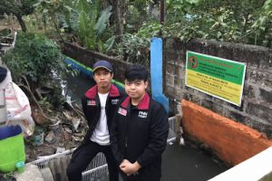 Dorong Pemulihan Ekonomi Ditengah Pandemi, Mahasiswa UMM Sulap Selokan Kampung Menjadi Kolam Budidaya Ikan