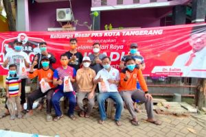 DPD PKS Kota Tangerang Salurkan Ribuan Paket Daging Kurban