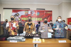 Polda Banten Sita 24 Ribu Obat Daftar G Saat Patroli PPKM