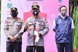 Kapolri Luncurkan Gerakan Vaksinasi Merdeka