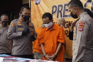 Polres Cilegon Amankan Satu Keluarga Edarkan Sabu