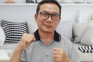 Cerpen: “Kupat Tahu Sang Kakek dan Perempuan Berdaster Merah”