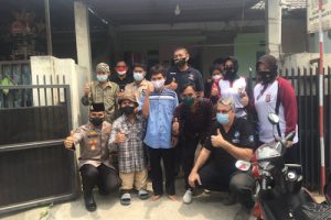 Polda Banten Bagikan Sembako dan Masker Ke Penyandang Disabilitas