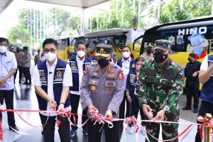 TNI-Polri dan Kadin, Luncurkan Bus Vaksinasi Keliling
