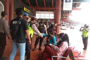PPKM Diperpanjang Polresta Bandara Soetta Gencar Tegakkan Prokes