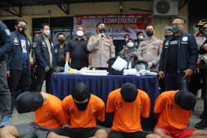 Reskrim Polsek Cikupa Amankan Empat Pelaku Curat Bersenpi