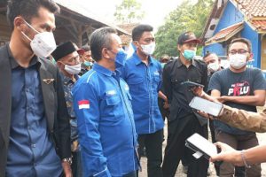 Yoyon Sunjana Lengkapi Berkas Pendaftaran Bacalon Demokrat Banten