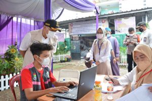 Bupati Tangerang Tinjau Vaksinasi di Rancagong