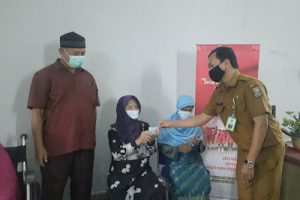 Petugas Dukcapil Kabupaten Tangerang Door to Door Rekam Pembuatan KTP