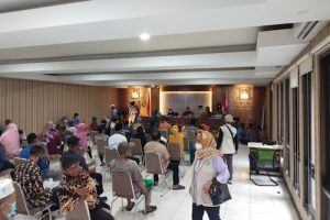 Kecamatan Priuk Fasilitasi Pembagian Ribuan Kartu Keluarga Sejahtera