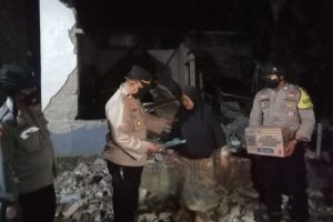 Polres Lebak Berikan Bantuan Korban Dampak Gempa