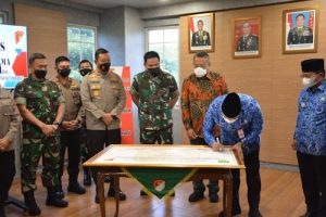 Pencanangan Zona Integritas di Korem 052 Wijayakrama