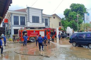Banjir Pelayanan di Kantor BPKAD Kabupaten Serang Terhenti