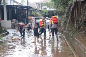 Update Dampak Banjir di Kota Serang dan Pandeglang