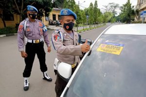 Bidpropam Tindak Parkir Liar di Lingkungan Polda Banten