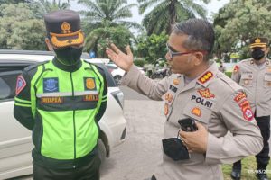 Kabid Humas Polda Banten dan Kapolresta Serang Kota Tinjau Tol Merak-Cikupa