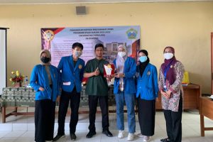 Kelompok 6 PKM Jurusan Hukum Unpam Sosialisasi Pinjaman Online ke SMAN 1 Pamijahan