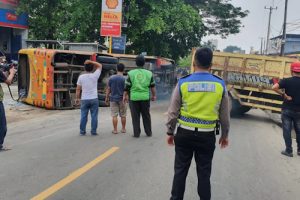 Bus terguling di Cibadak Tak Ada Korban