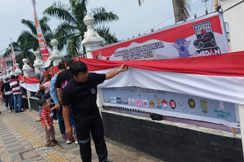 Sambut HUT RI Ke 77 Bendera Merah Putih 77 Meter Dibentangkan di Medan -  BANTENSATU