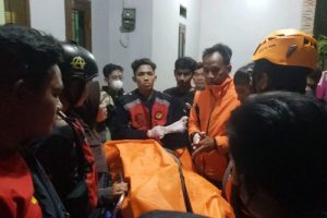 Pria Ceburkan Diri Ke Kali Angke Ditemukan Meninggal
