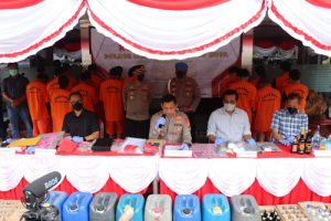 Polres Metro Tangerang Kota Ungkap Kasus Judi, Narkotika, Miras, Pungli hingga Esek-esek