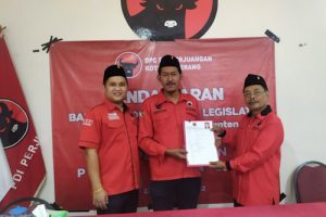 Bung Uis Siap Daftar Bacaleg dari PDI Perjuangan