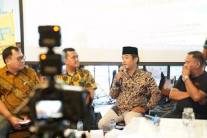 Ray Rangkuti Saran Airlangga Hartarto Turun Menyapa Rakyat