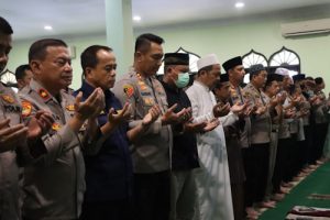 Polres Metro Tangerang Kota Shalat Ghaib Doakan Korban Kanjuruhan