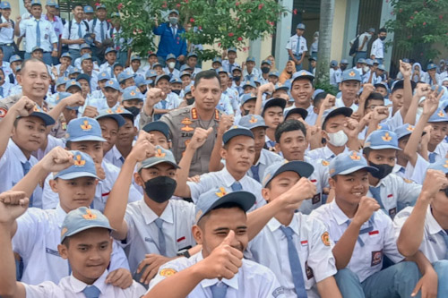 Pelajar Kota Tangerang Deklarasi Tawuran No, Geng Motor No, Nge-BM No, Narkoba No, Miras No, Prestasi Yes