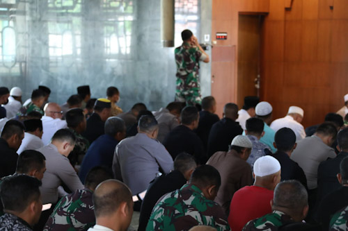 Cara TNI-Polri Amankan Delegasi dan Tamu KTT G20 Saat Beribadah