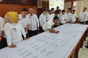 Eselon II dan III Kabupaten Serang Teken Fakta Integritas