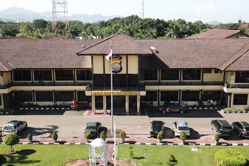 Satreskrim Polres Cilegon Amankan Ayah Kandung Cabuli Putrinya