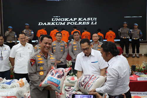 Satgas Pangan Polda Banten Tangkap Tujuh Tersangka Pengoplos Beras Bulog