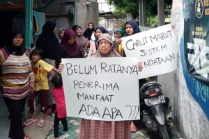 Gegara Bantuan Sosial, Emak Emak Geruduk Kelurahan Karang Anyar