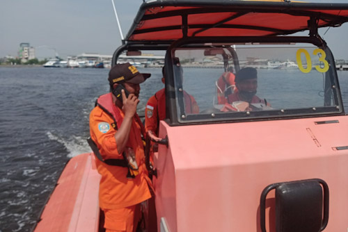 Crew Kapal Cumi yang Tenggelam Masih Dicari