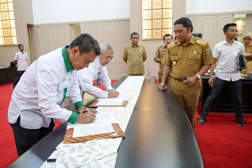Pj. Gubernur Hadiri MoU PT ABM dengan Bulog DKI Jakarta dan Banten