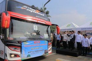 Wali Kota Tangerang Lepas Keberangkatan Jemaah Haji