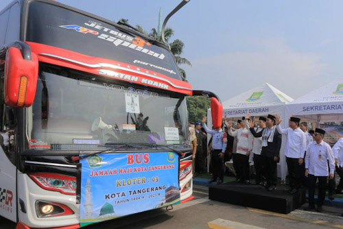 Wali Kota Tangerang Lepas Keberangkatan Jemaah Haji