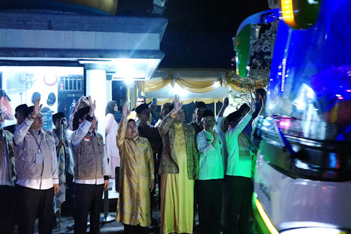 Lepas Calon Haji, Bupati Serang Harap Jamaah jadi Duta Daerah