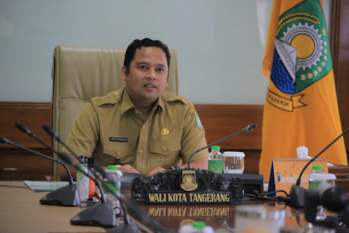 Hari Pertama Masuk Sekolah Wali Kota Tangerang Perbolehkan Pegawai Antar Anak