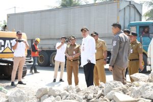 Bupati Tangerang Tinjau Pembangunan Jalan Raya Dadap dan Gedung BLK
