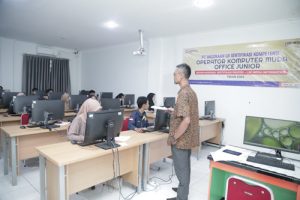 Mahasiswa UPG Ikuti Sertifikasi Uji Kompetensi