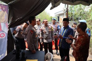 Kapolda Banten Cek Personel Pengamanan Pemilu 2024 di KPU dan Bawaslu