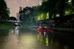 Balita Tenggelam di Kali Ciliwung Belum Ketemu