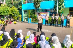 Polsek Johar Baru Sosialisasi Pencegahan Bullying di Sekolah